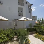 Ruza Makarska