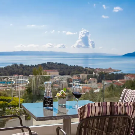 Ruza Makarska