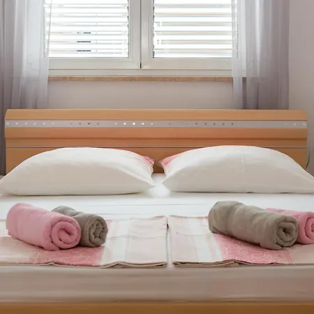 Ruza Apartment Makarska